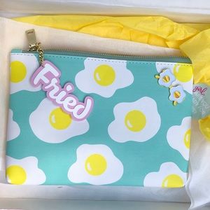 Studio DIY Egg Clutch